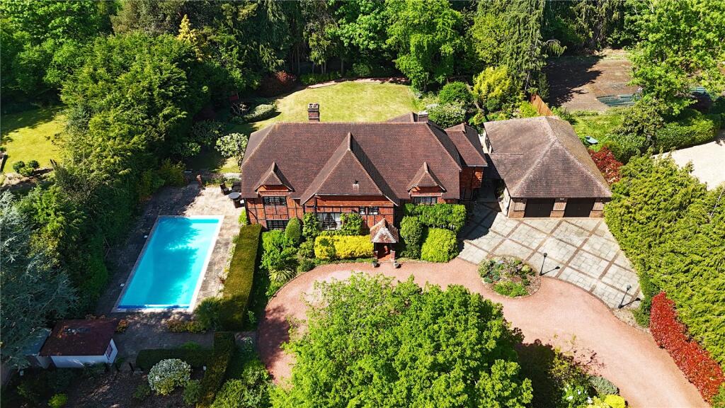 Main image of property: Carrick Lane, Yateley, Hampshire, GU46