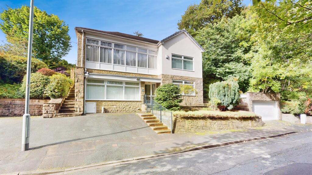 Main image of property: Chelsea Mansions, Northowram, Halifax