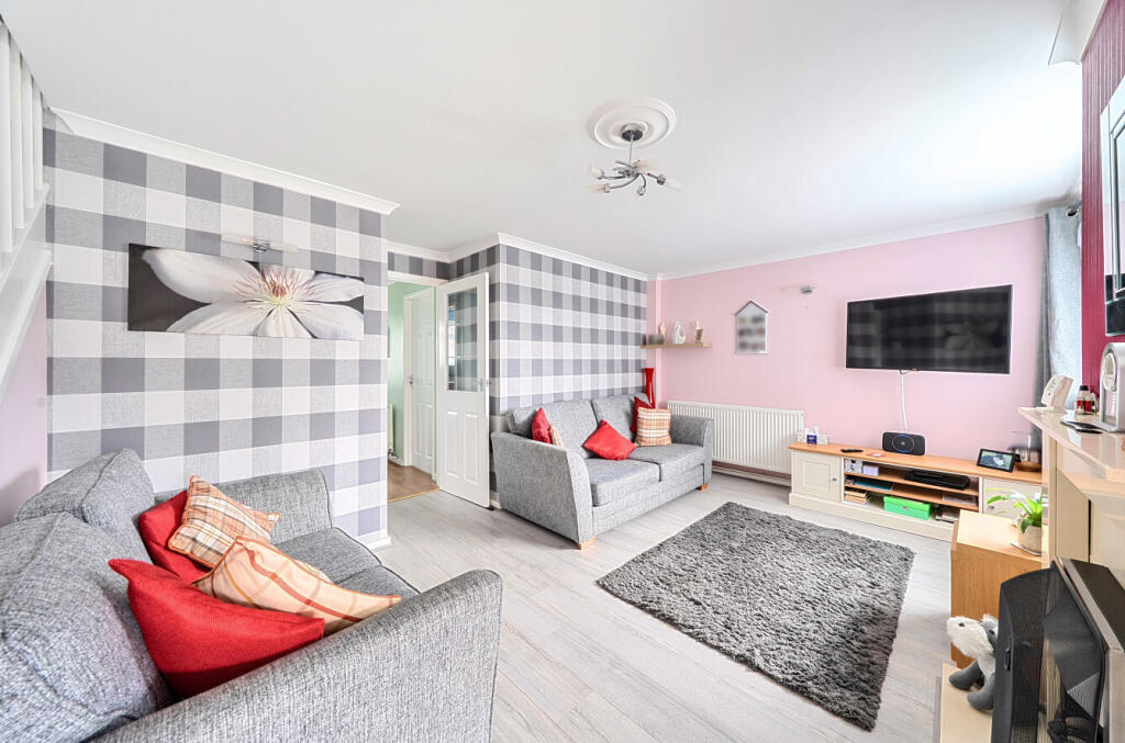 House in Dunstable, Central Bedfordshire - View 5