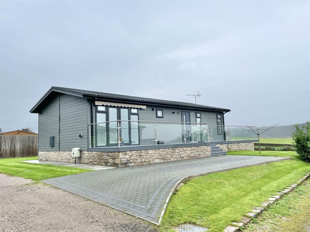 2-bed caravan on Great Salkeld, Penrith, £200,000