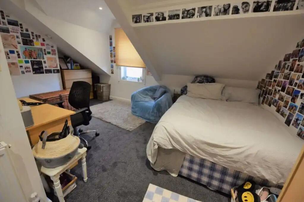 6 bedroom terraced house for rent