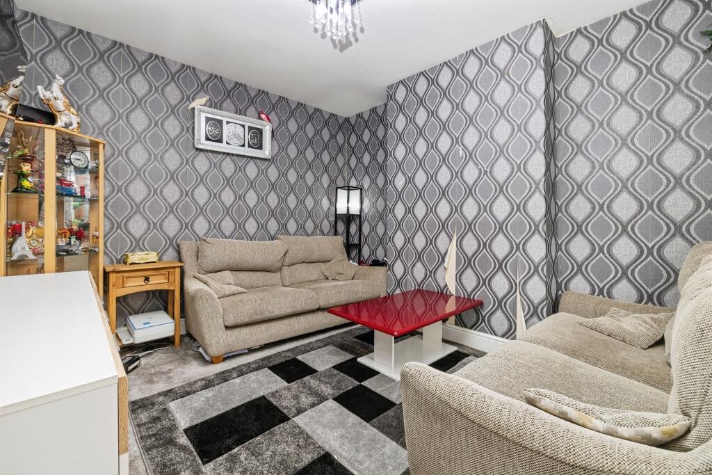 House in Lincoln, Lincolnshire - View 2