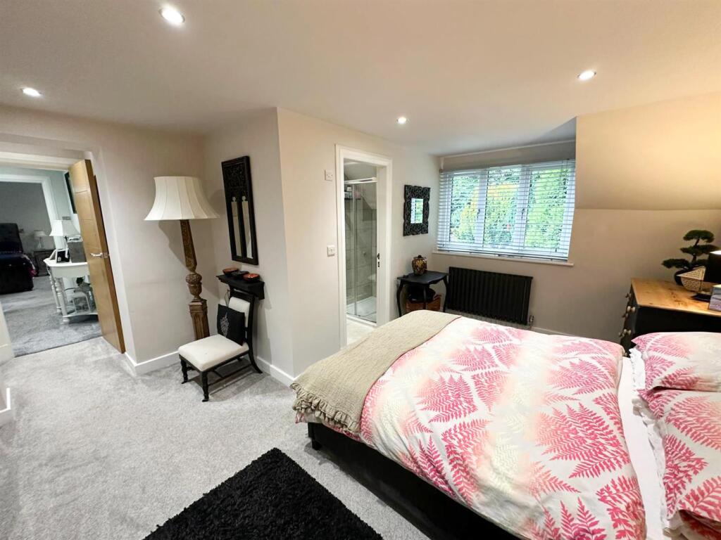 Additional image 24 of Ladymead, Glenlyon Avenue, Keighley