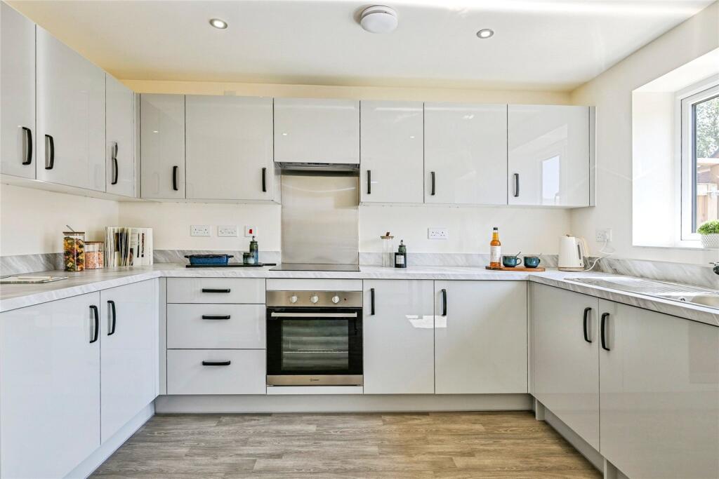 House in Nottingham, Nottinghamshire - View 4
