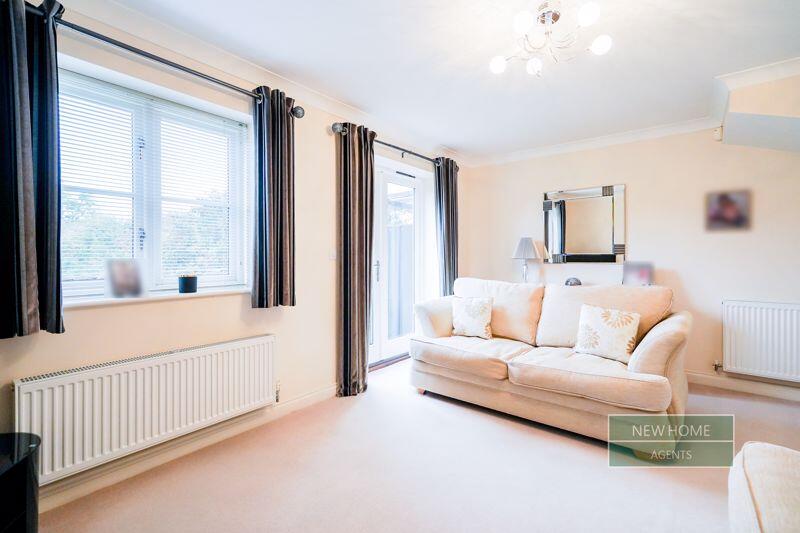 House in South Kesteven, Great Gonerby - View 3