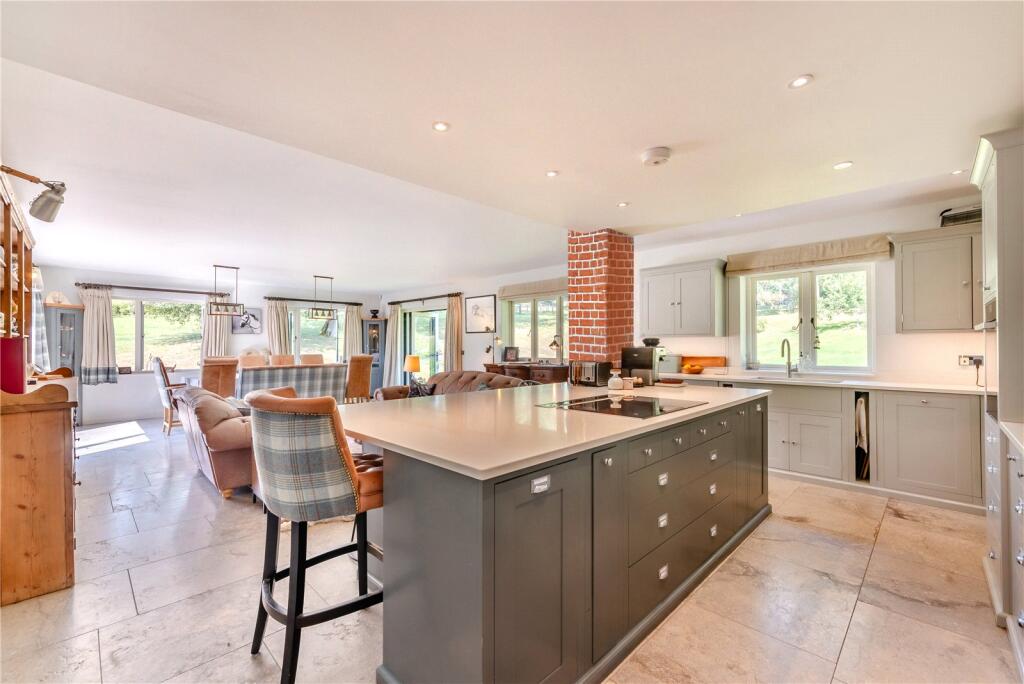 Winterbourne Road, Berkshire, United Kingdom, RG20 - View 3