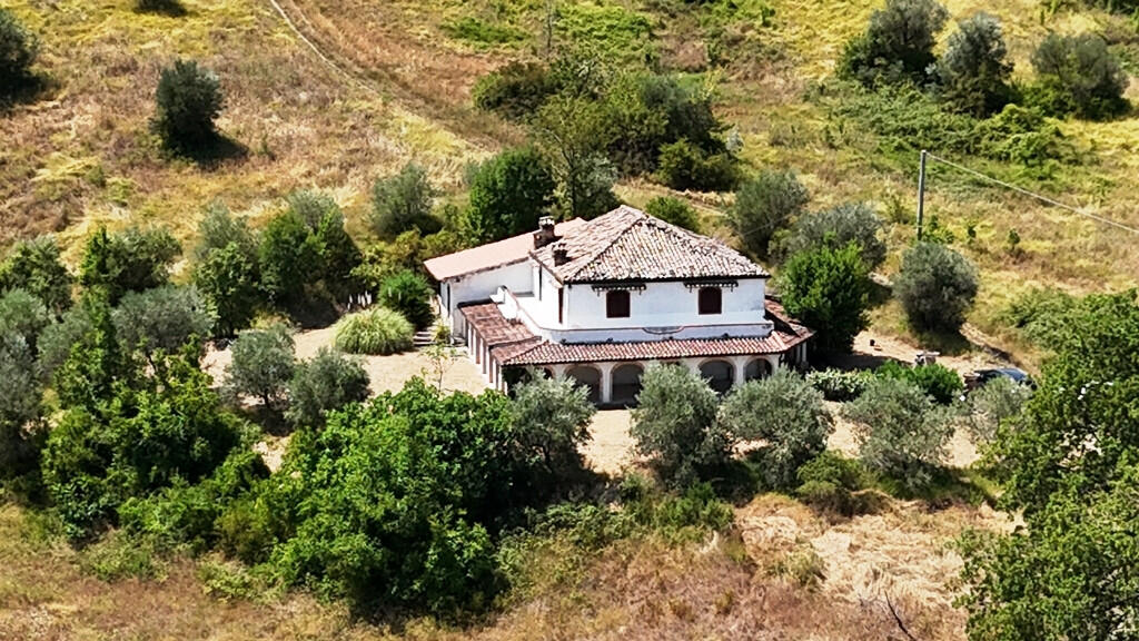 Main image of property: Abruzzo, Teramo, Bisenti