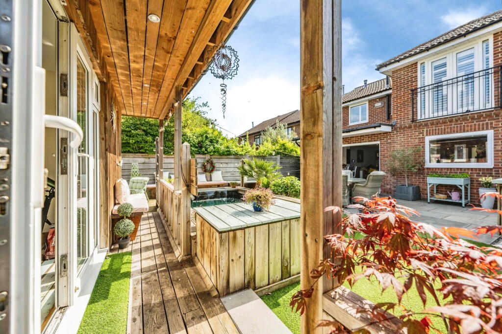 Main image of property: Fareham Park Road, Fareham, PO15 6LE