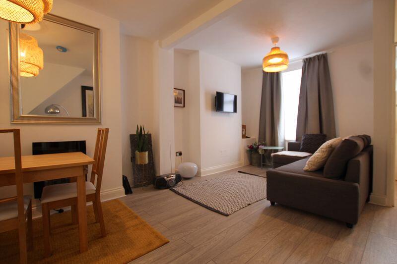 House in Cardiff, Adamsdown - View 2