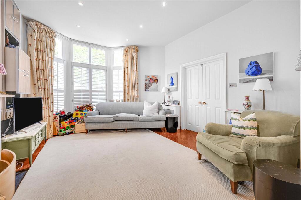 House in London - More