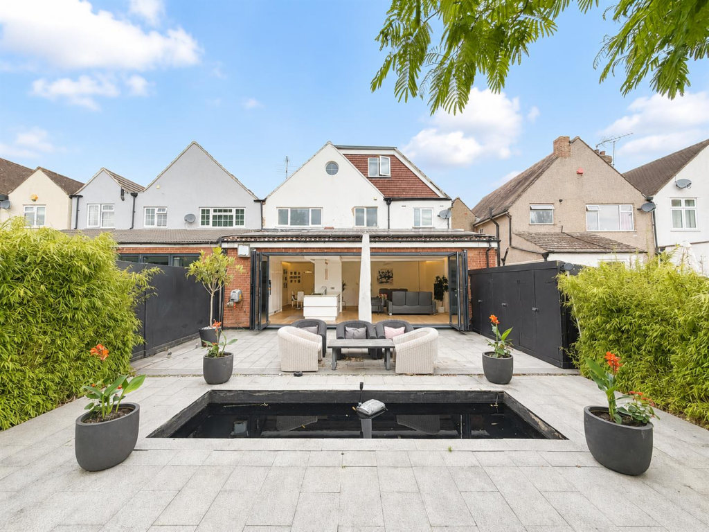 Main image of property: Lingwood Gardens, Osterley, TW7