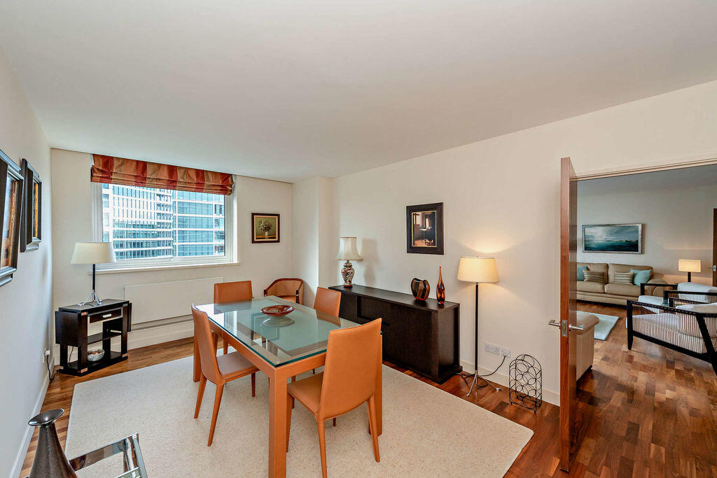 Apartment in London - View 5