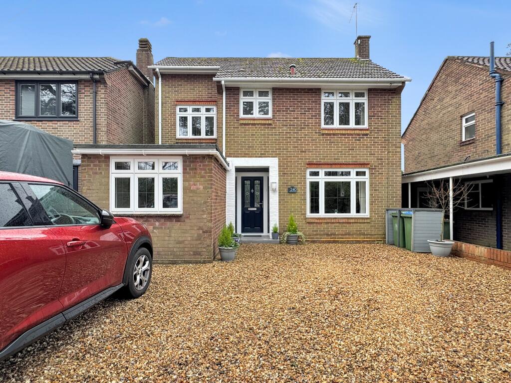 Main image of property: West End Road, West End, Southampton