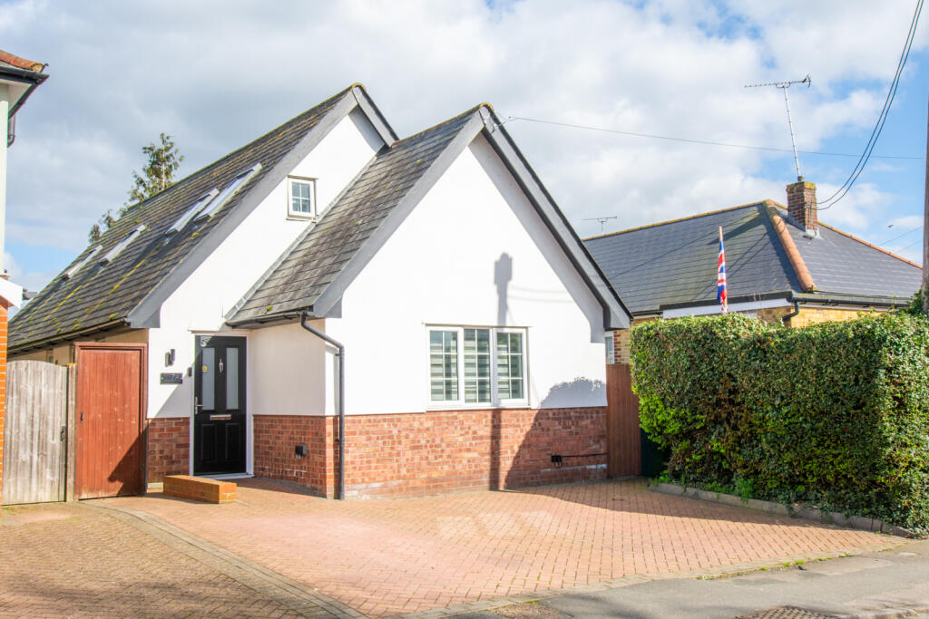 Main image of property: Easterford Road, Kelvedon, Colchester, Essex, CO5