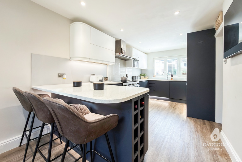 House in Bracknell, Hanworth - View 2