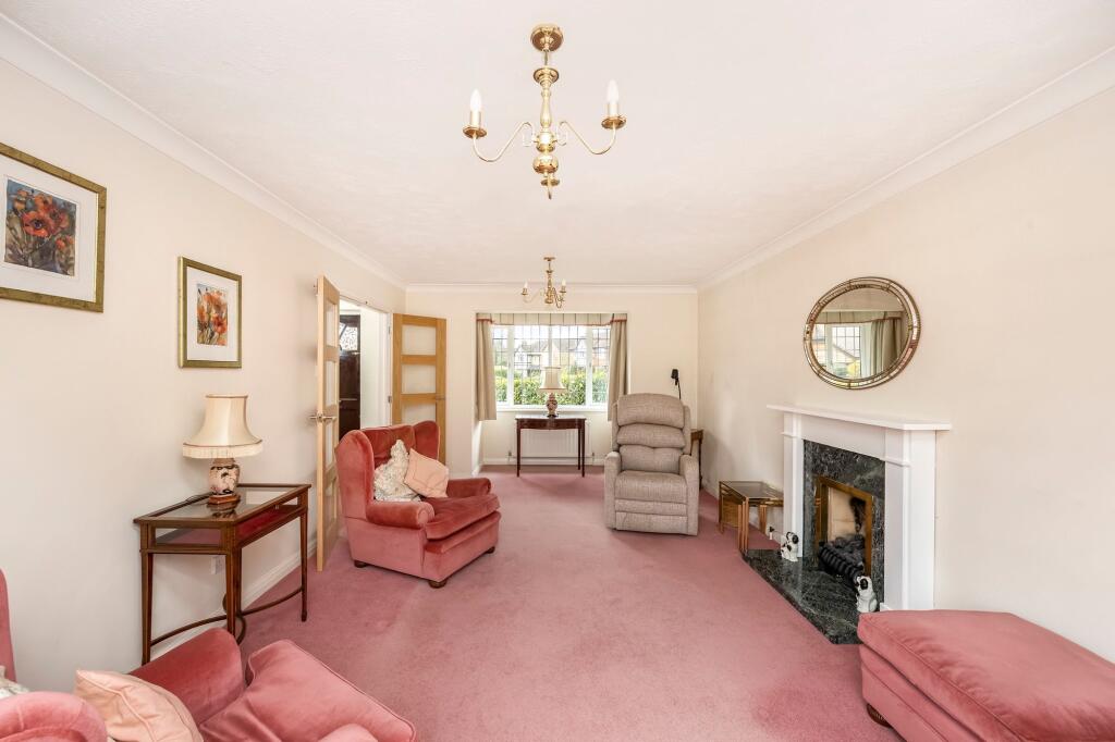 Hatchlands, Cuckfield, RH17 photo 5
