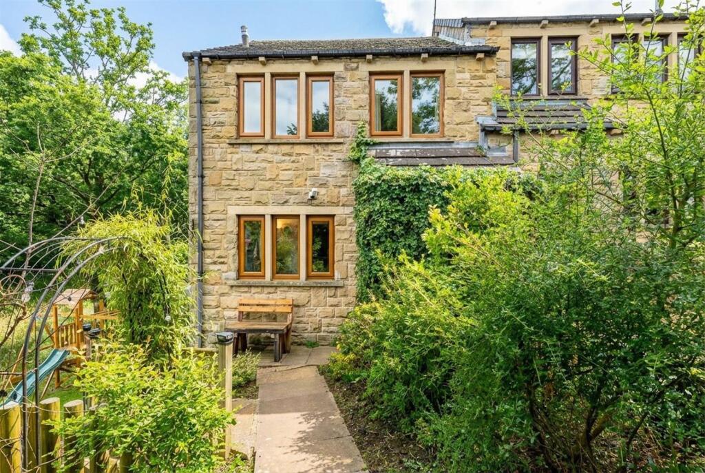 Main image of property: Burnlee Road, Holmfirth HD9