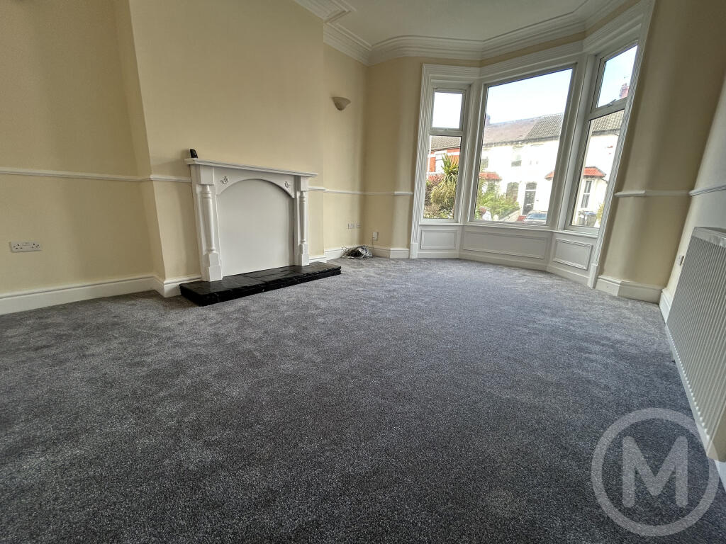 32 Carshalton Road, North Shore, Blackpool, FY1 2NR photo 2