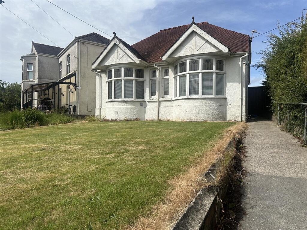 Main image of property: Brynlloi Road, Glanamman, Ammanford