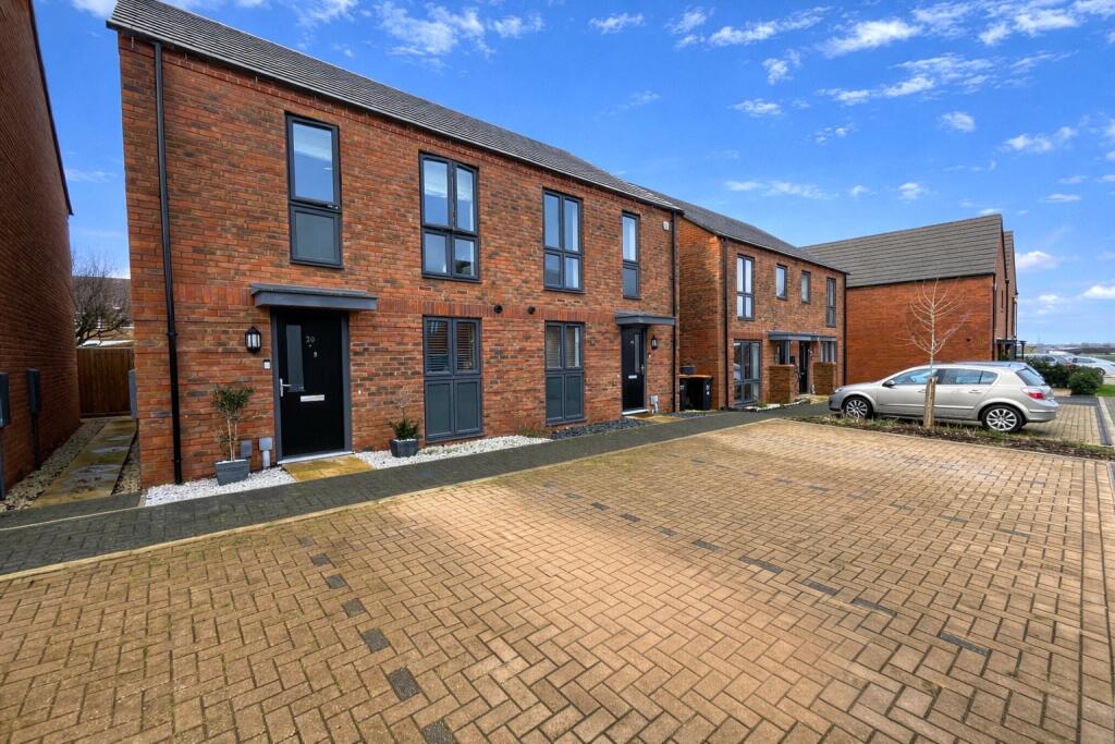 2-bed semi-detached on Osier Grove, Houghton Regis, Dunstable, Bedfordshire, LU5, £315,000