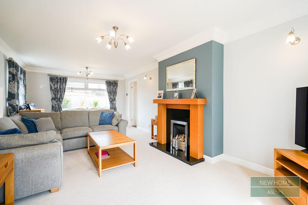 House in Rotherham, Laughton-en-le-Morthen - View 2