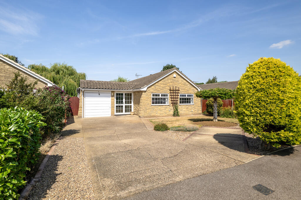 Main image of property: Holme Drive, Sudbrooke, Lincoln, Lincolnshire, LN2 2QL