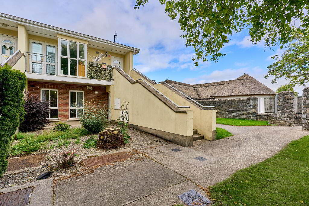 Main image of property: 23 Moathill Manor, Navan