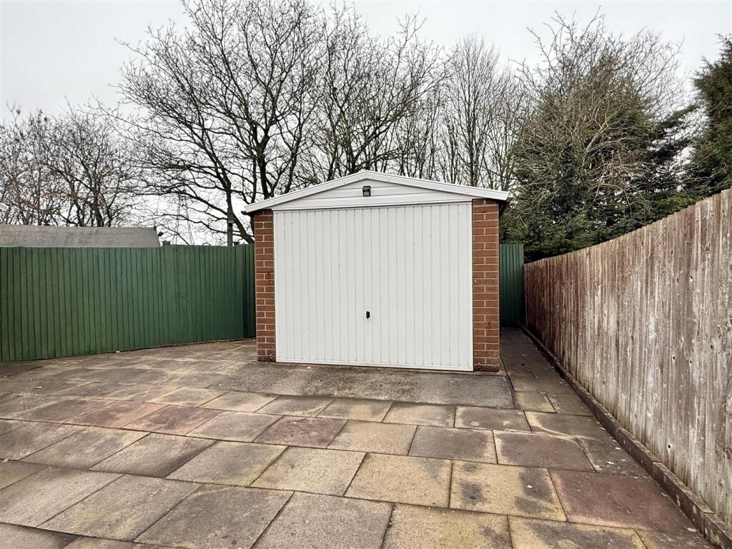 Additional image 16 of Apsley Close, Oldbury