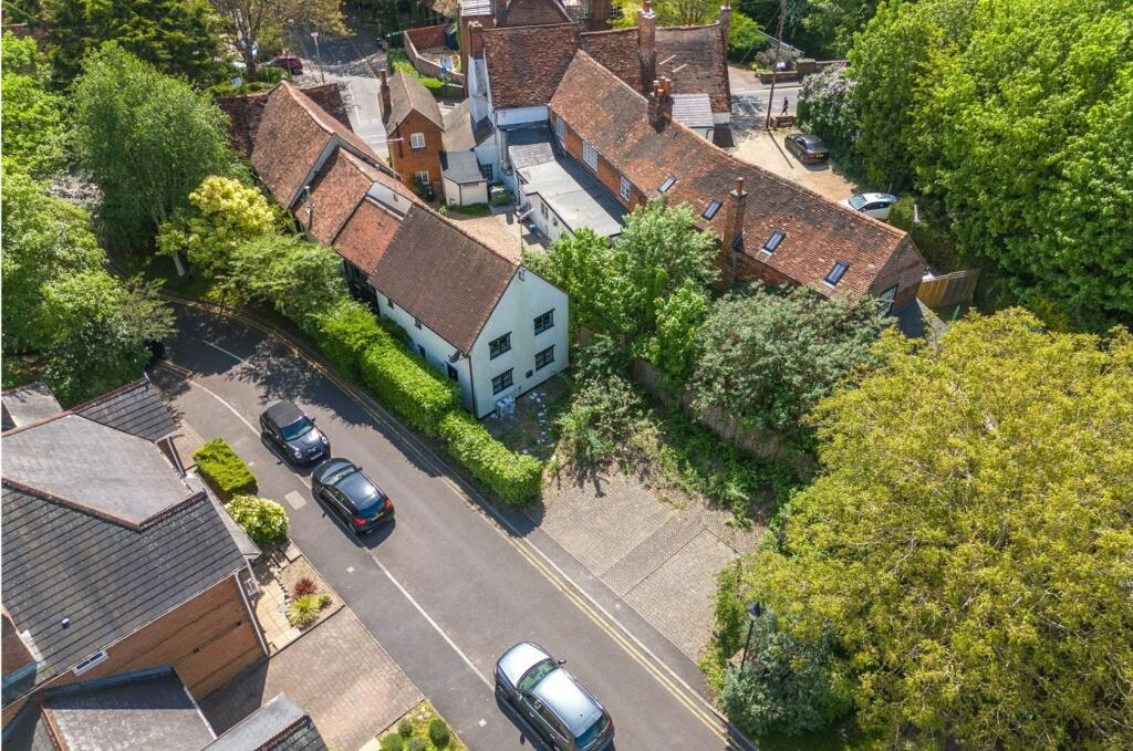 House in Twyford, Wokingham - View 4