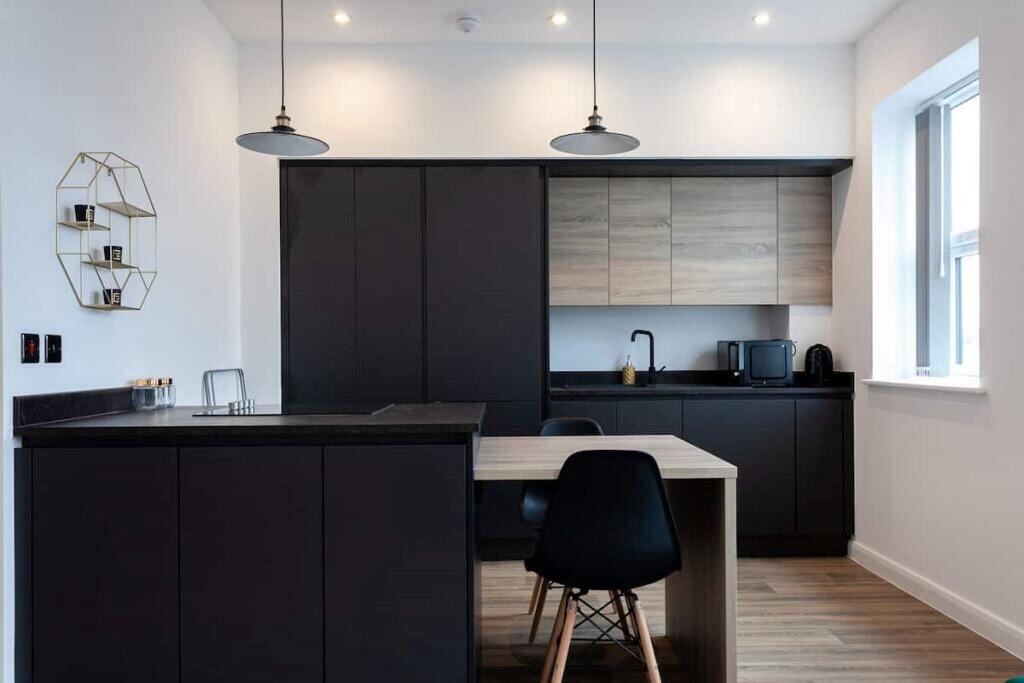 46 Stonecross House, 21-27 Churchgate, Bolton, Lancashire, BL1 1HR - View 3