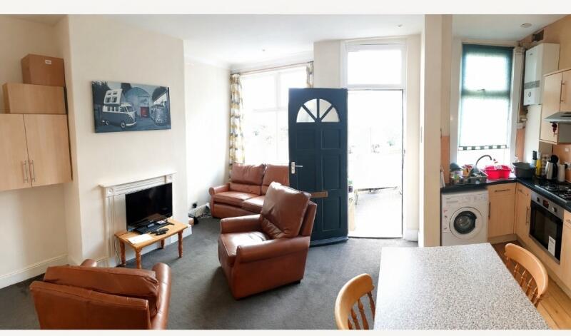 Main image of property: Beechwood Terrace, Burley, Leeds