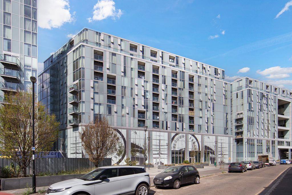 Main image of property: Dancers Way, London