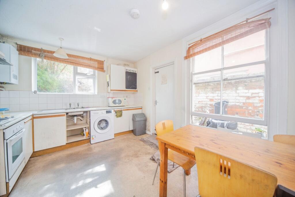 House in Southampton, Bevois Mount, Bevois Town - View 4