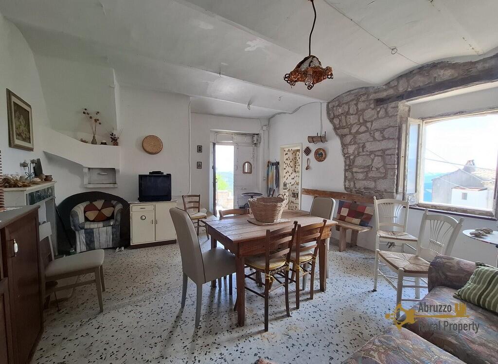 Main image of property: Tufillo, Chieti, Abruzzo