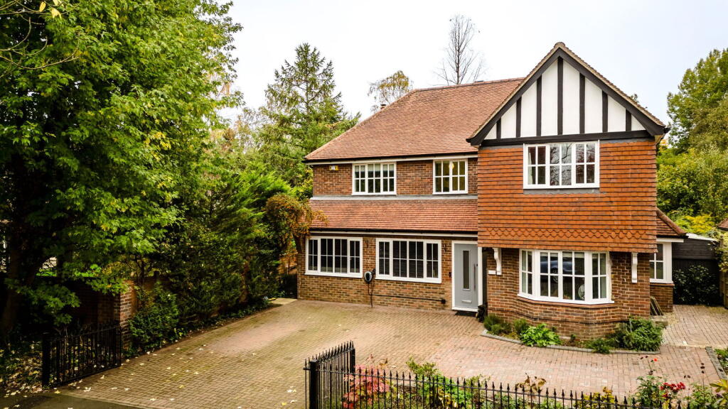 Main image of property: Ash Platt Road, Seal, Sevenoaks, TN15 0AB
