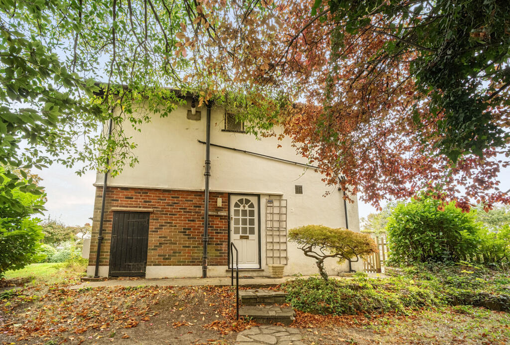2-bed semi-detached on The Gallop, Sutton, SM2, £569,000
