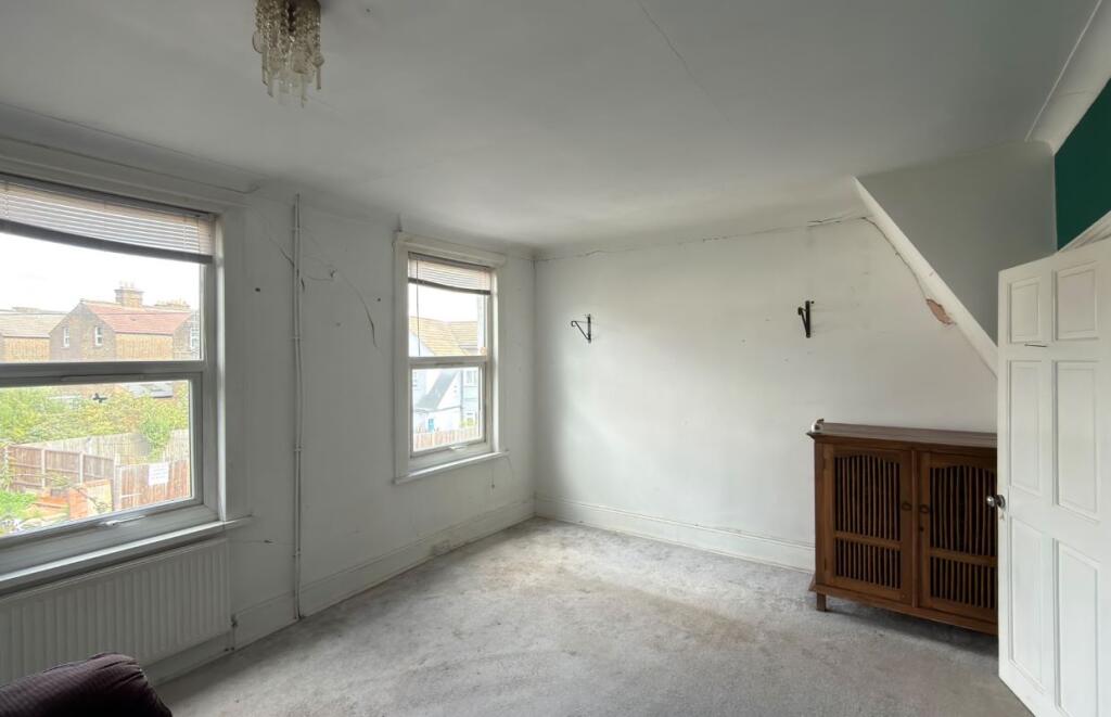 House in London - View 5