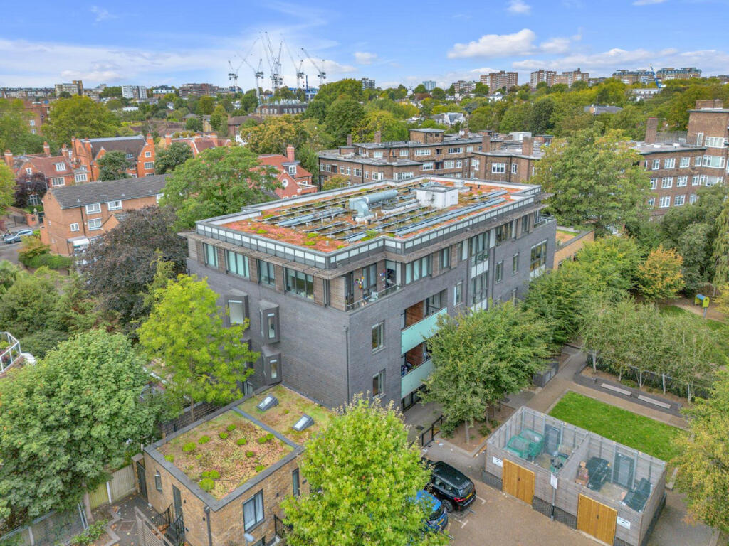 Apartment in London - View 3