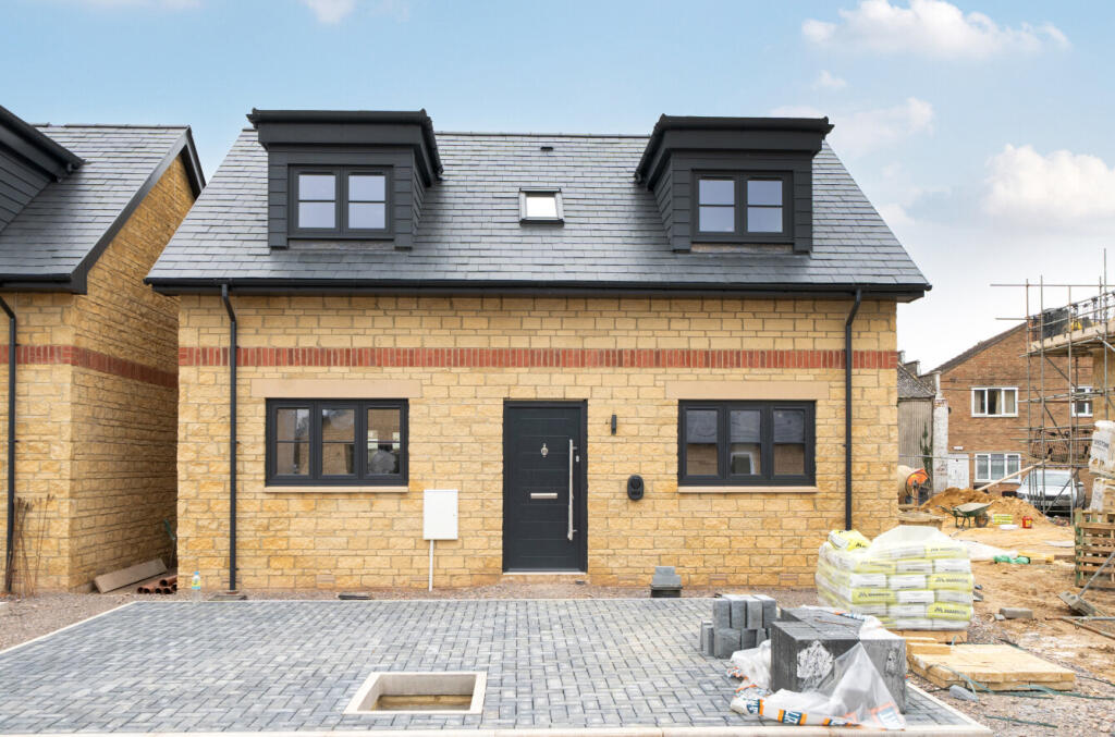 Main image of property: Milestone Road, Carterton, Oxfordshire