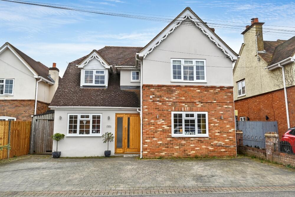 Main image of property: Peacock Lane, Bracknell, Berkshire, RG40