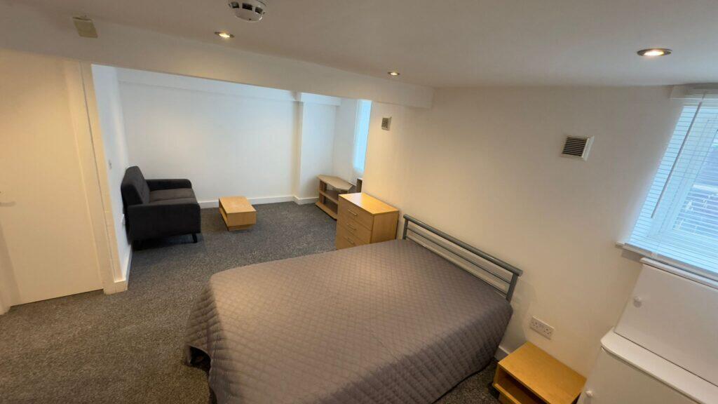 Norman Mount, Kirkstall, Leeds, LS5 3JQ - View 6