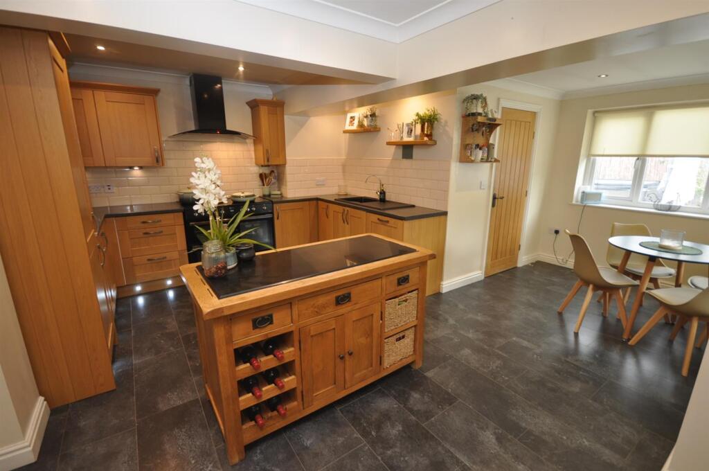 House in Doncaster - View 4