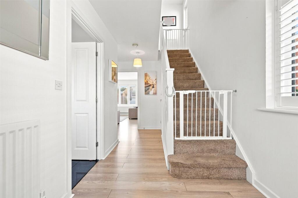 House in Rochford - View 4