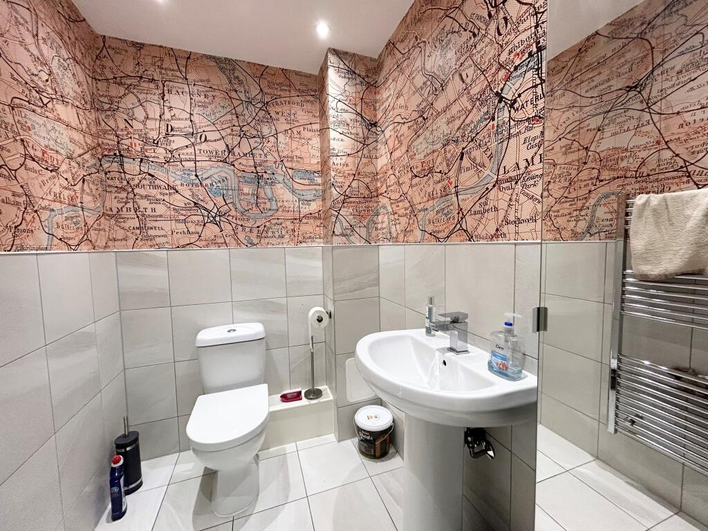 House in London - View 4