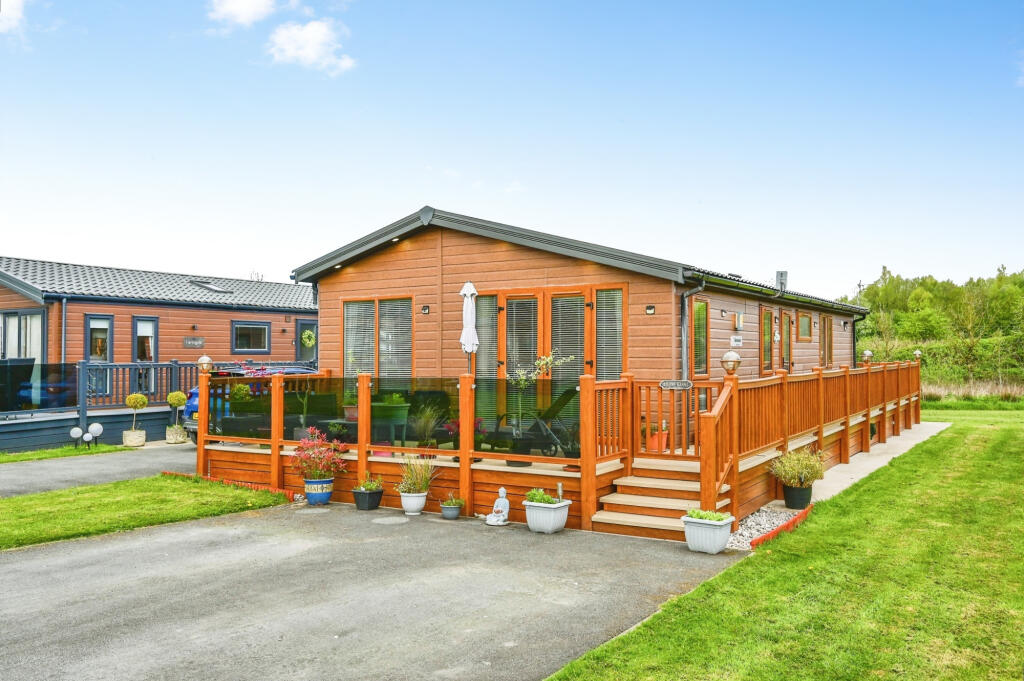 Main image of property: Barns Way, L40