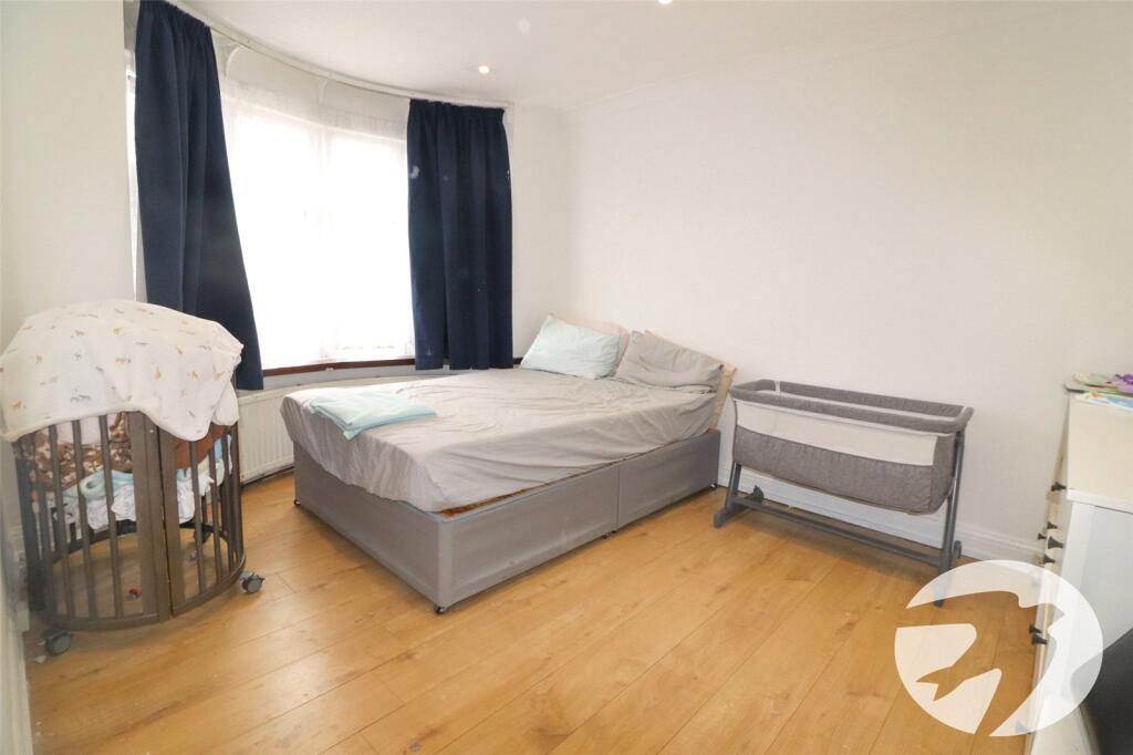 House in Dartford - View 4