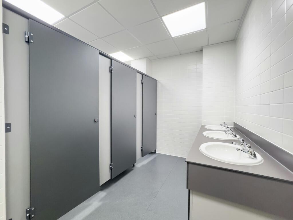 Unit C Laporte Way - Luton-108.jpg