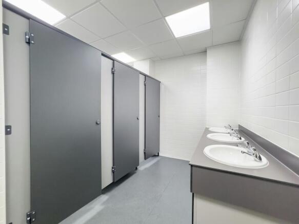 Unit C Laporte Way - Luton-108.jpg