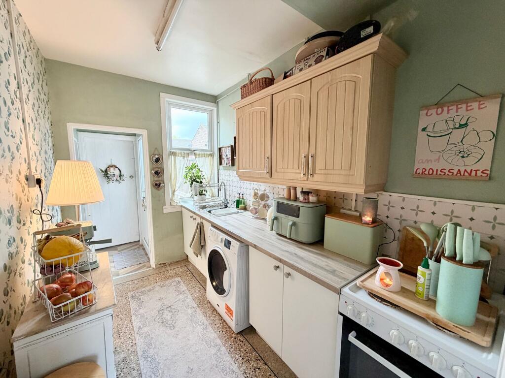 Suggitts Lane, Cleethorpes, DN35 photo 4