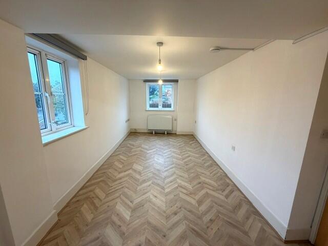Apartment in Bournemouth - View 3
